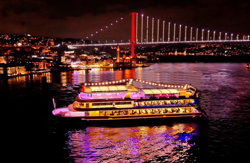 Bosphorus Dinner Cruise İstanbul