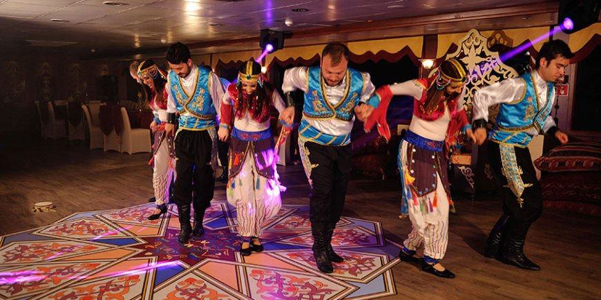 Bosphorus Dinner & Turkish Night Show Cruise