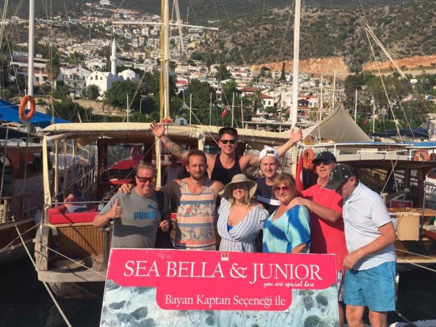 Kalkan Koylarının güzelliğini Sea Bella ve Sea Bella Junior' ın hizmeti ile daha keyifli hale getirin