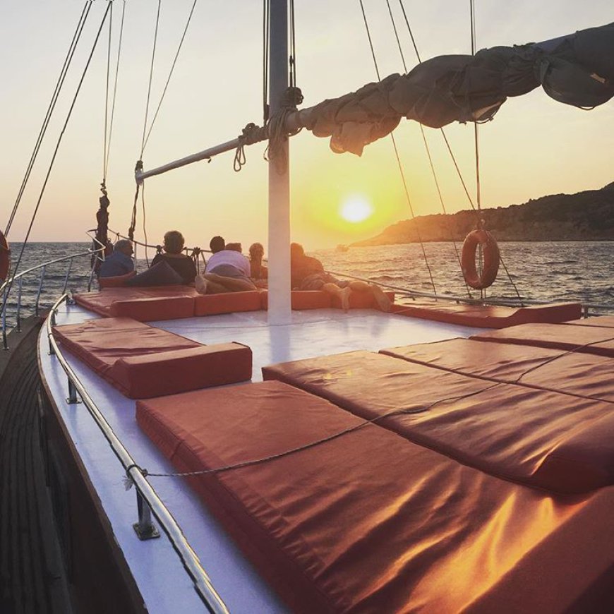 Kalkan Koylarının güzelliğini Sea Bella ve Sea Bella Junior' ın hizmeti ile daha keyifli hale getirin